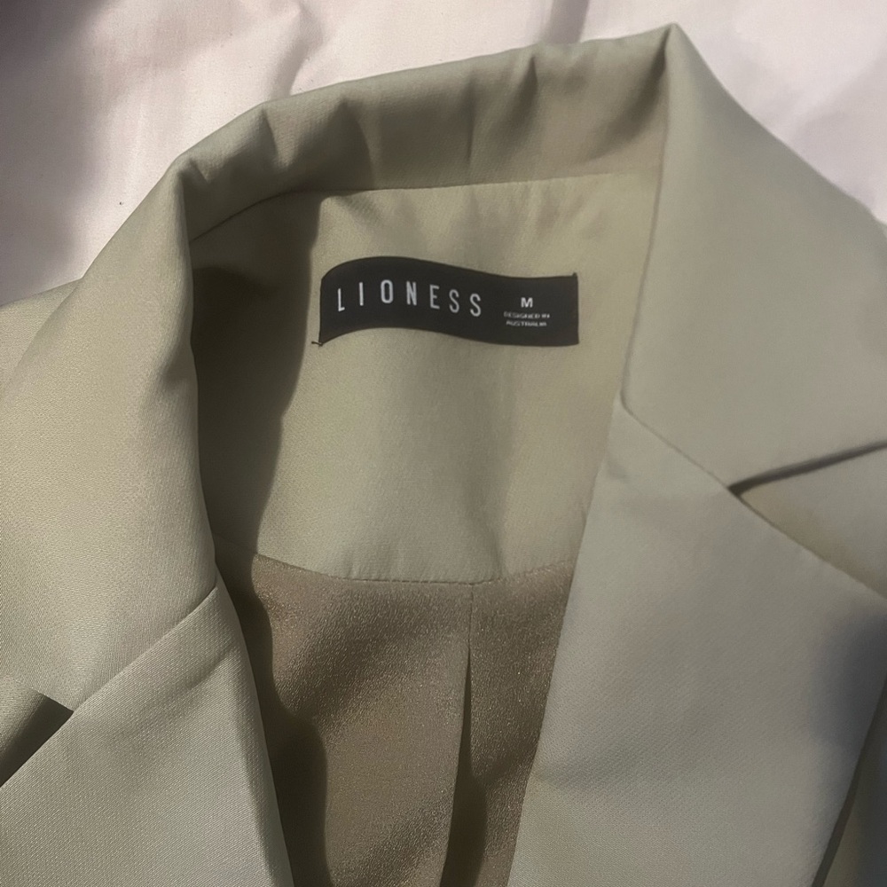 Lioness Green blazer dress size medium - Picture 3 of 4
